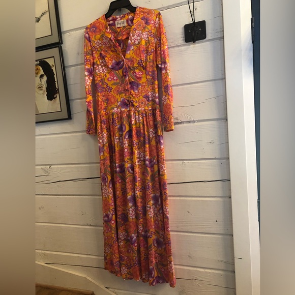 Vintage 1970’s hostess lounge Maxie dress - Picture 9 of 10
